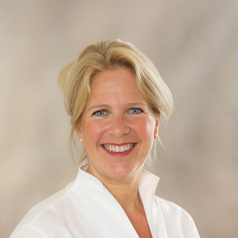 Versicherung Nicole van Hattum Bernau am Chiemsee